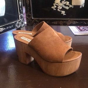 Steve Madden Wooden Chestnut Suede Leather Mules